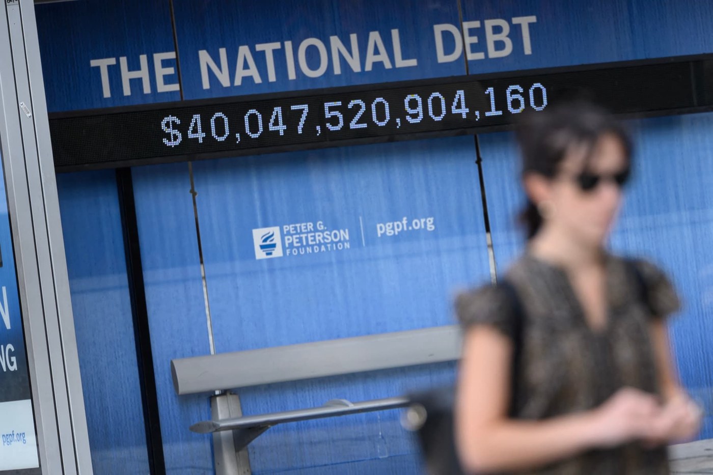 U.S. government debt passes $40 trillion, more than doubling in a decade