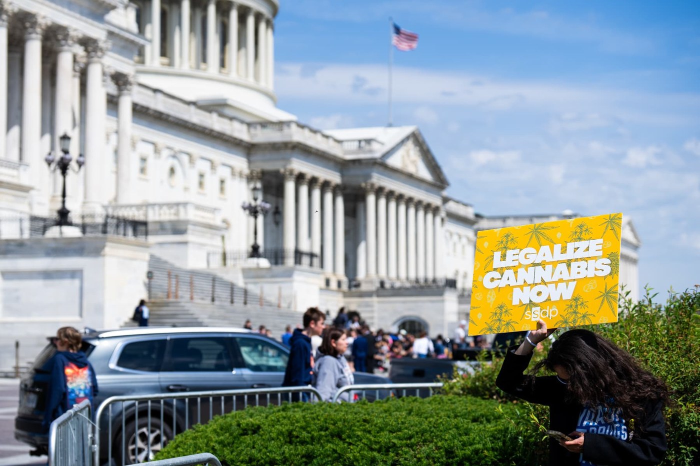 Marijuana reform is emerging as a midterm elections issue on both sides of the aisle