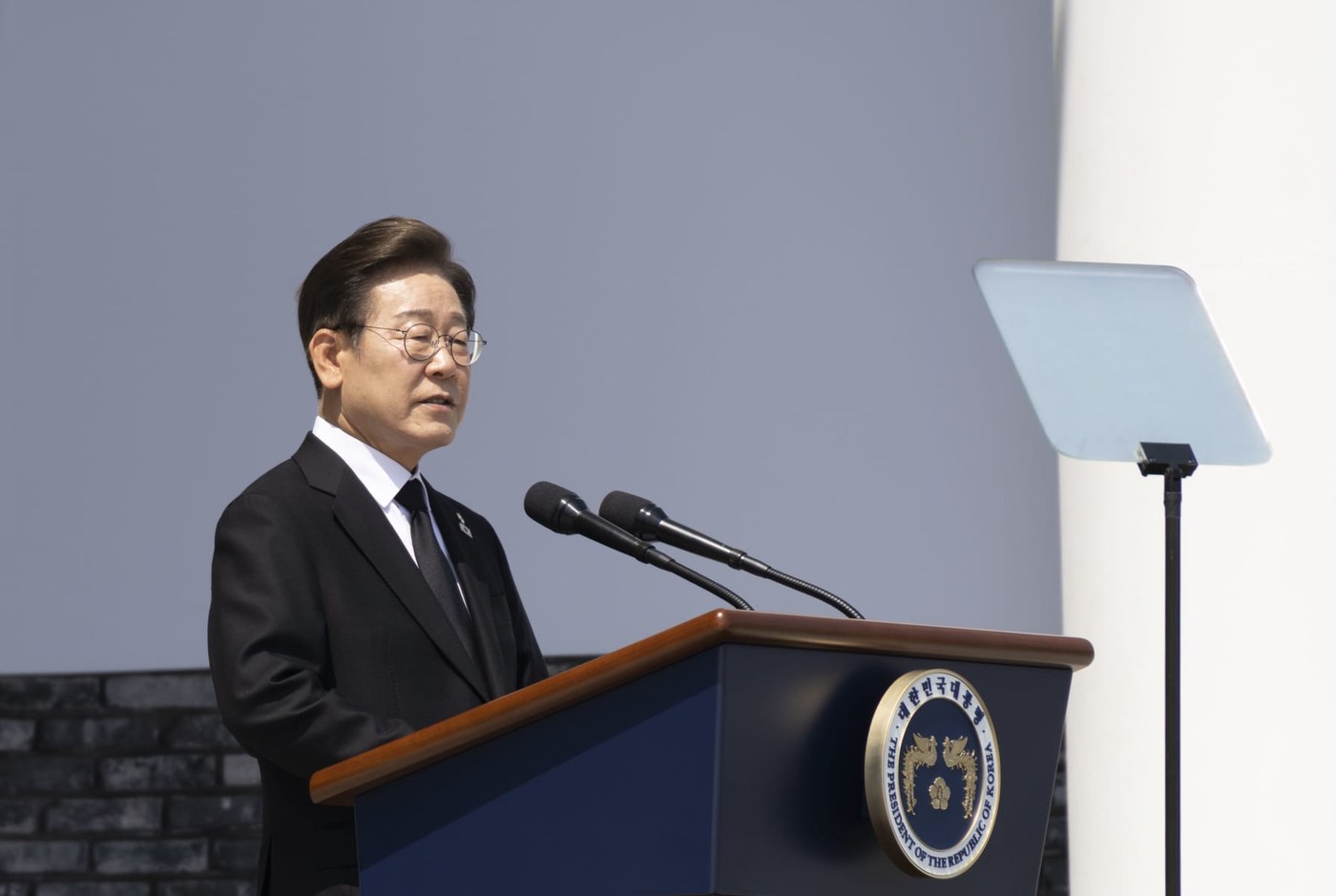 South Korea must brace for ‘worst-case scenario,’ President Lee says, as Trump cuts military drills