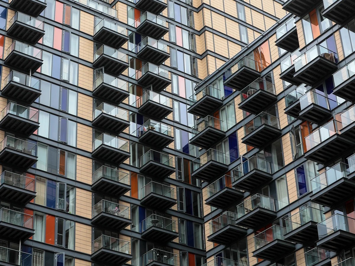 ‘The market is dead’: why aren’t flats in England selling?