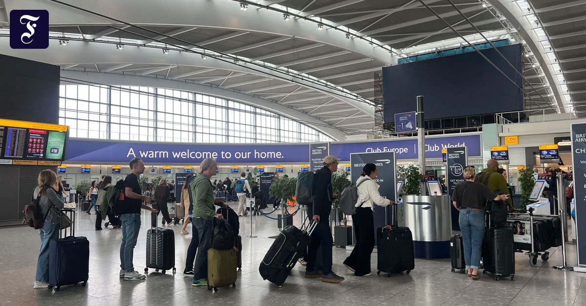 Panne bei der Flugsicherung: Flugausfälle und Chaos an britischen Flughäfen