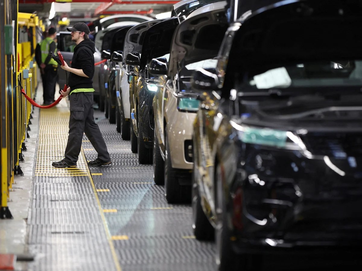 Thousands of jobs to be cut at Jaguar Land Rover after slump in profits