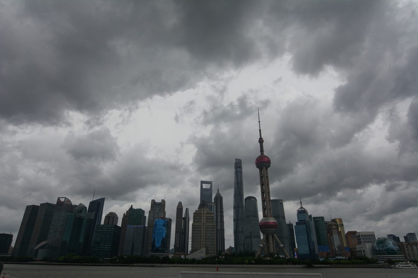 China's stock market sinks into bear territory as CSI 300 extends 10-week rout