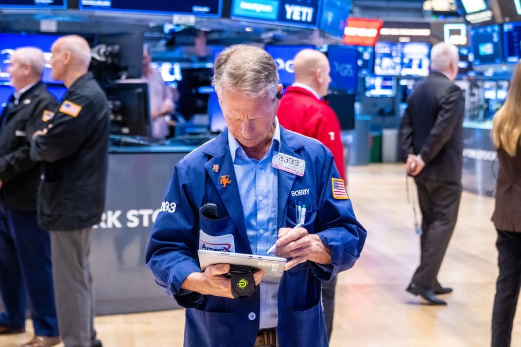 Stock traders warm up to Warsh as volatility index touches year-to-date low
