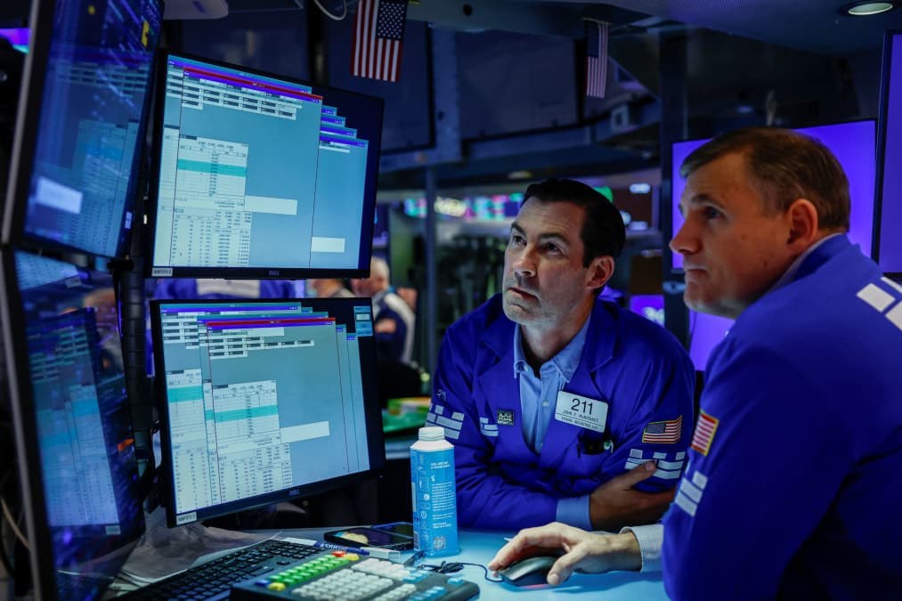 Treasury yields ease as global borrowing costs tumble