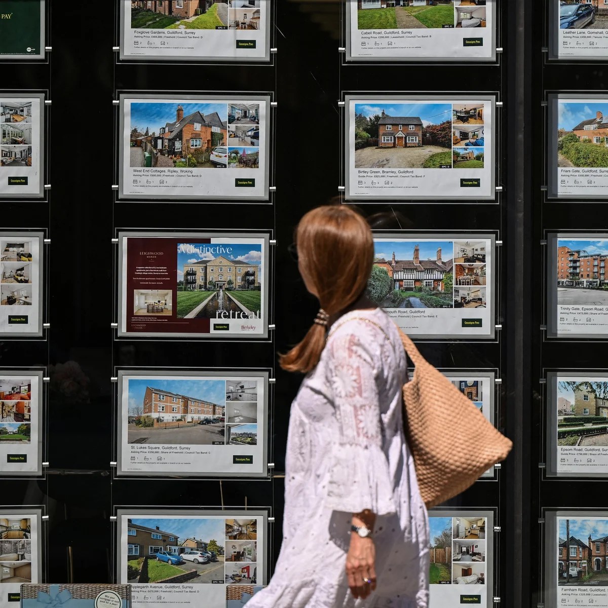 How will bond market turmoil affect your mortgage, pension and savings in UK?