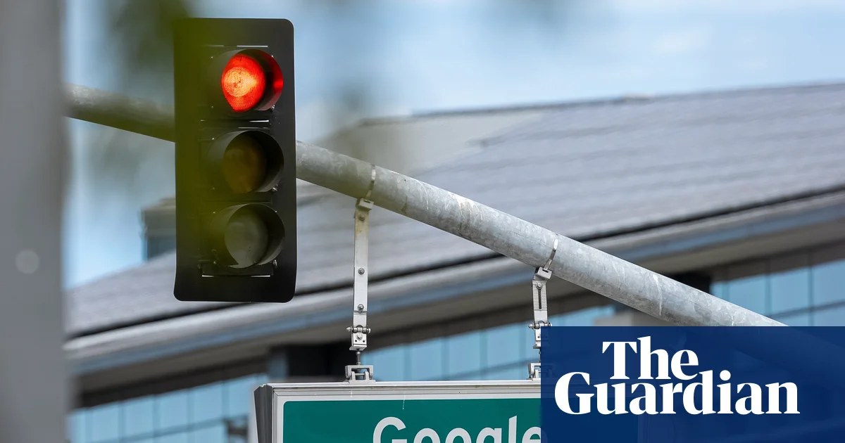 Google fined more than €400m by Irish regulator over its use of location data