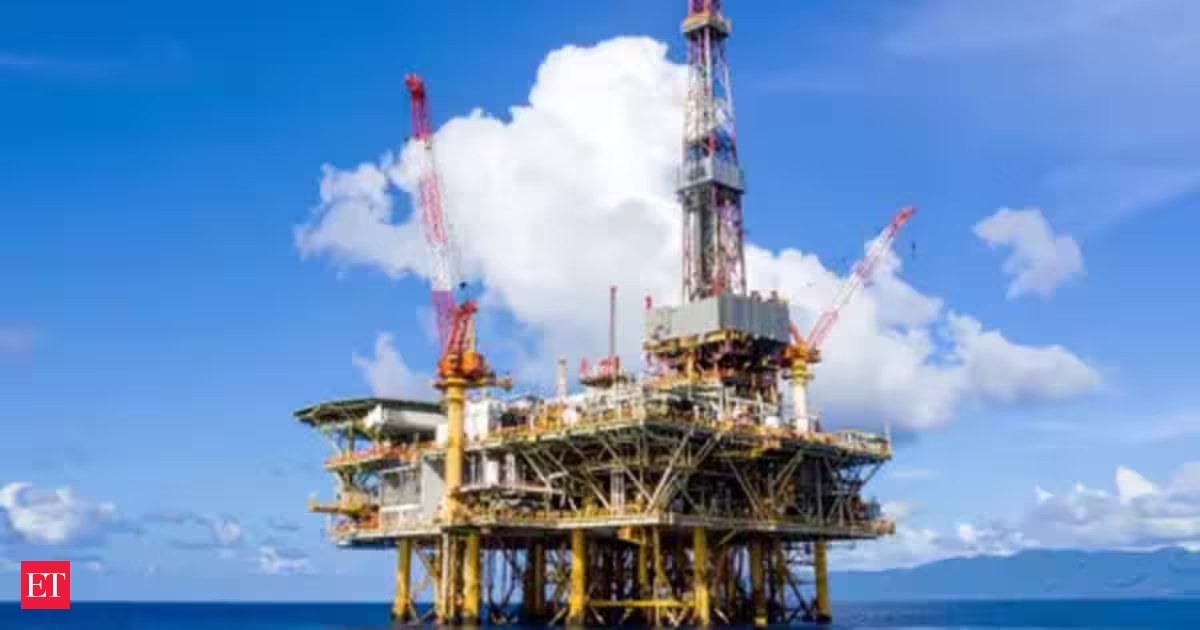 Oil prices jump over 3% on more M.East action, Hormuz meeting delay