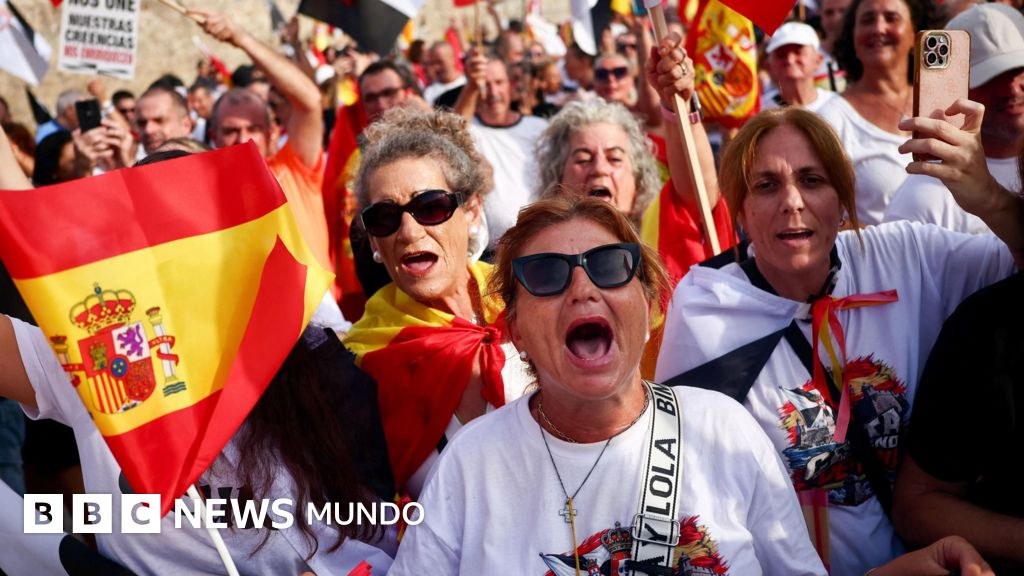 Ceuta enciende la calle española: protestas masivas contra la gestión de Sánchez