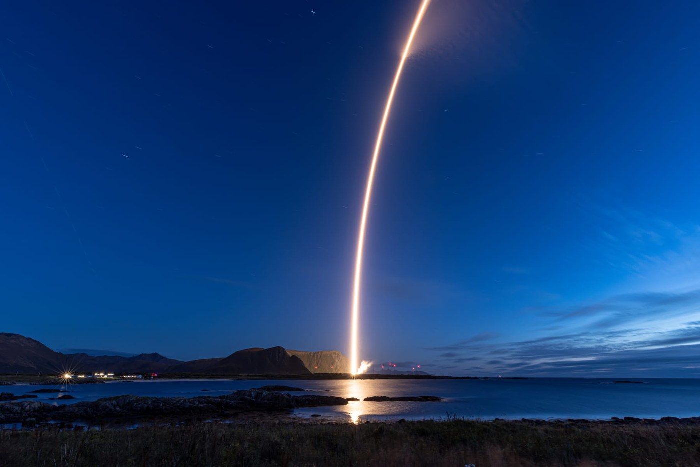 SpaceX rival launches rocket in historic first, says industry is 'desperate' for more