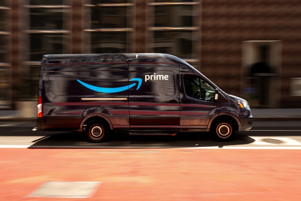 Amazon tops $3 trillion market cap as stock continues post-earnings surge