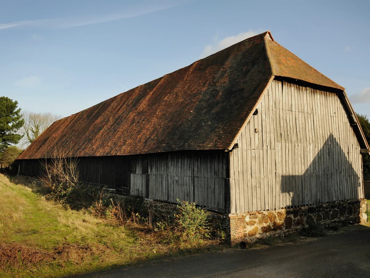 Heathrow expansion ‘is threat to England’s largest surviving medieval barn’